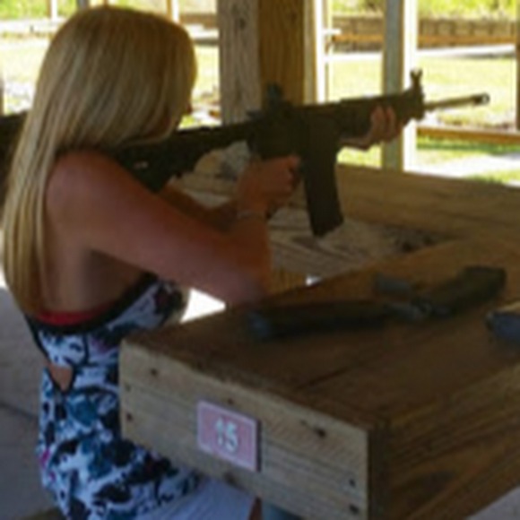 Meet your Posher, Michelle - Picture 1 of 1